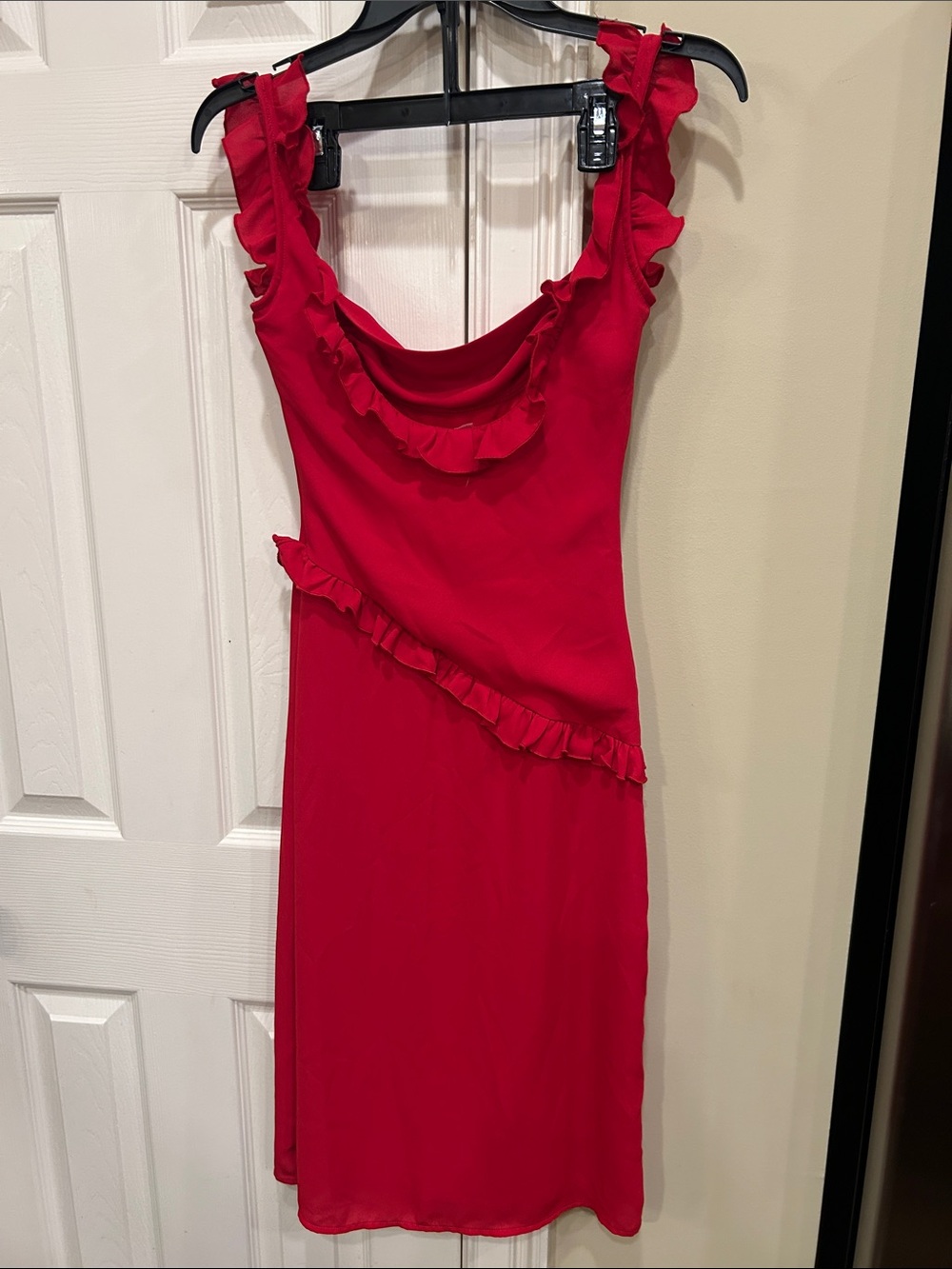 HOCO! Lucy in the Sky XS Red Ruffle high slit red midi dress - Picture 2 of 3